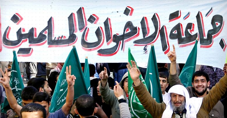 الإخوان المسلمون: بين النقد والنقض