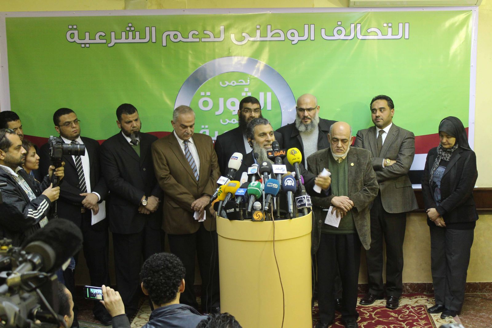 الإخوان المسلمون في مصر بين مبادرتين-1