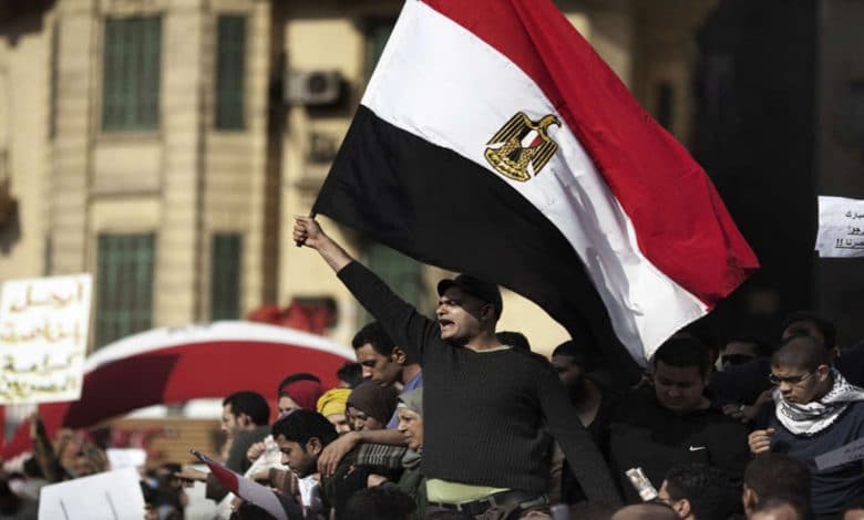 ملامح تأسيسية لبناء مشروع سياسي لحلّ الأزمة المصرية
