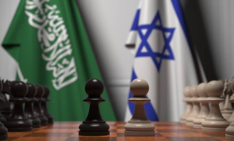 بلومبيرج: تحديات أمام تطلعات أميركا بتوقيع اتفاق سعودي-إسرائيلي